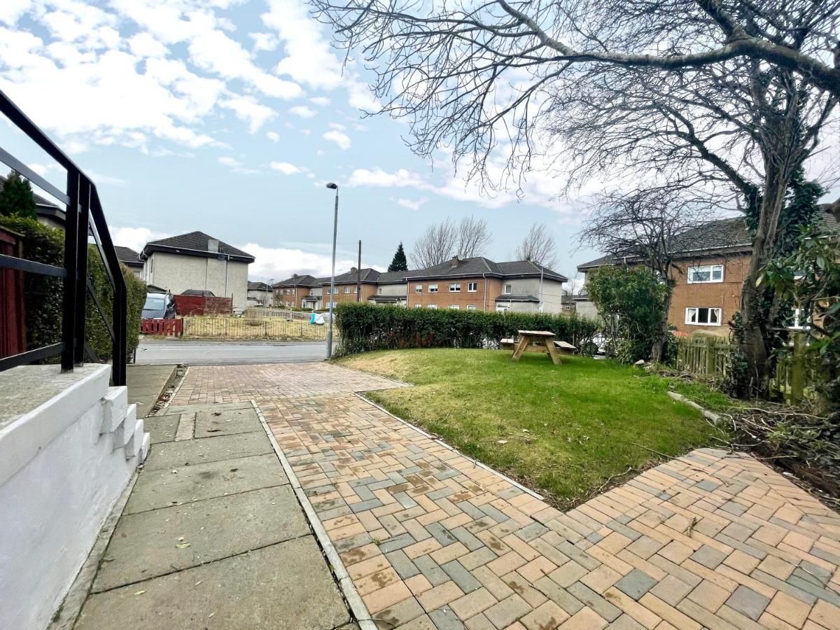 Cardonald Central Глазго Экстерьер фото